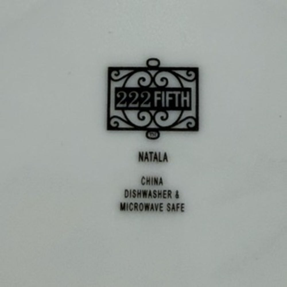 Set of 4 222 Fifth Natala Christmas Holiday Dessert Plates - Picture 10 of 11